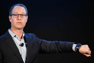 qualcomm president, derek aberle, qualcomm news, qualcomm president quits, apple inc, apple news, world news