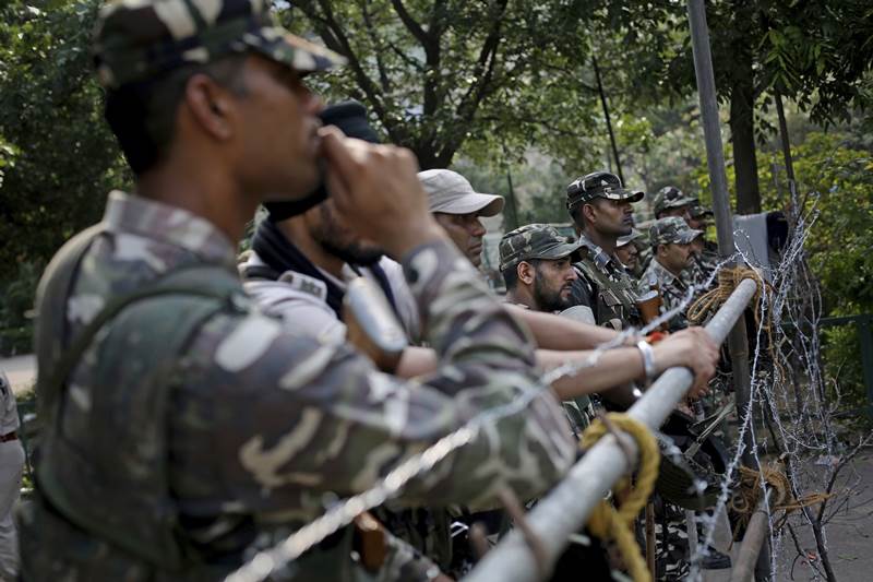 gurmeet ram rahim, ram rahim, ram rahim rape verdict, ram rahim convoy, 200 cars convoy, punjab lockdown, haryana lockdown, dera sacha sauda followers, foolowers of dera sacha sauda, dera sacha sauda images, panchkula, ram rahim panchkula verdict, ram rahim news, ram rahim images