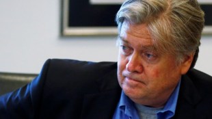 Steve Bannon, White House, feud with Donald Trump economic advisers, China, Bannon, Scaramucci, New Yorker, liberal-leaning