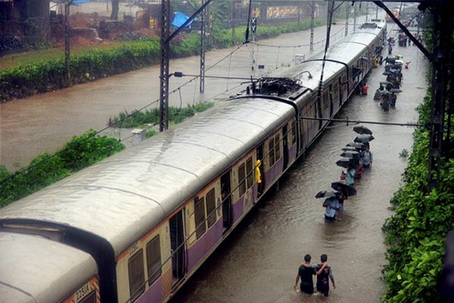 heavy rains Maharashtra, mumbai rains, mumbai trains, Maharashtra trains, northern railways, trains cancelled maharashtra heavy rains Maharashtra, mumbai rains, mumbai trains, Maharashtra trains, northern railways, trains cancelled maharashtra