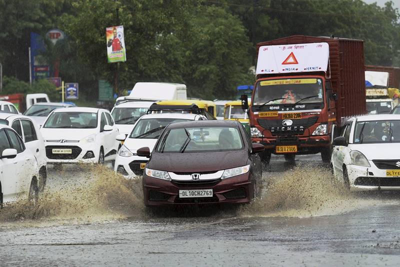 rains in delhi, delhi rain, heavy rain, heavy downpour, delhi monsoon, delhi, delhi latest news, delhi pics, delhi temperature, delhi cloudy
