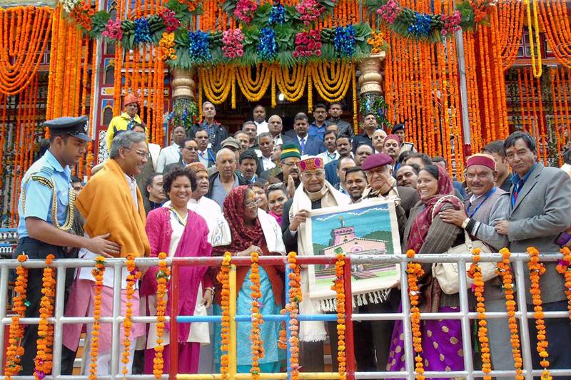 President Ramnath Kovind, Kedarnath, Badrinath, Ramnath Kovind, president of india, president at kedarnath, president at badrinath, Ramnath Kovind offers prayers, Baba Kedarnath, uttarakhand, kedarnath pics, badrinath pics, temple of india, holy place, latest news, india news