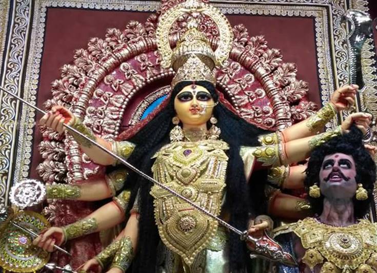 Durga Puja 2017, durga puja, kolkata durga puja, Kolkata, SreeBhumi Sporting Club Durga Pujo, Durga idol, SreeBhumi Sporting Club Durga Pujo pandal, bahubali themed durga puja, bahubali, mahishmati, durga puja festival, durga puja celebrations, durga pujo pics, durga puja pics, kolkata pics
