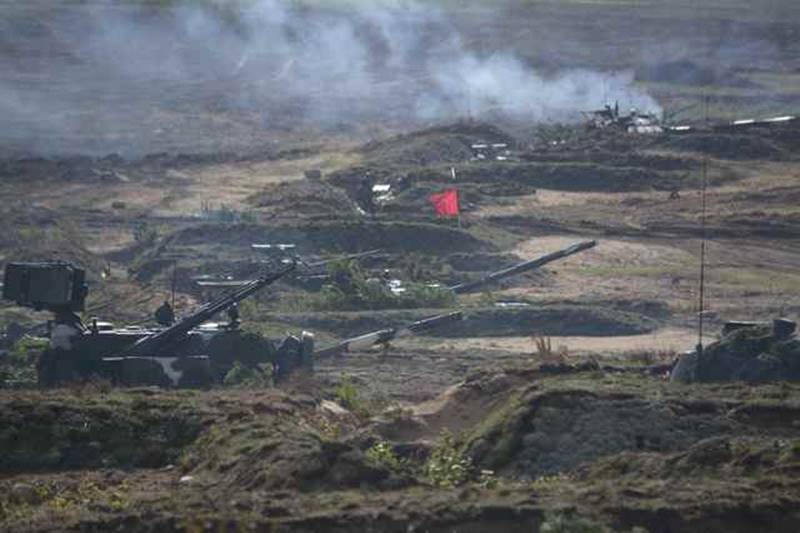 russia, war games, Vladimir Putin, russia president Vladimir Putin, NATO, military drill, military exercise, war against the west, Zapad-2017, tank, helicopters, missiles, paratroopers, latest pics, war games news, war games pics