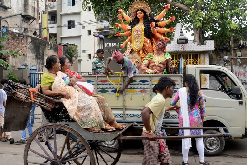 durga puja, durga puja 2017, durga puja in kolkata, kolkata durga puja, durga puja celebrations, puja pandal, delhi durga puja, delhi puja, durga puja pics, durga puja in india, latest news, kolkata news