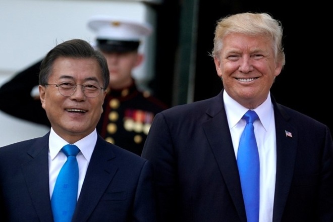 Moon Jae-in, Donald Trump,  bilateral missile treaty, South Korean President, ballistic missiles
