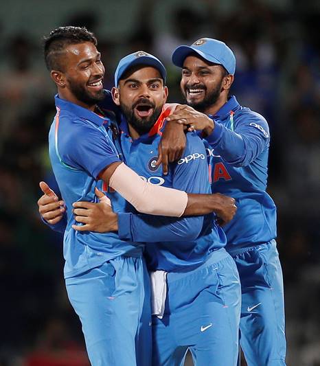 Ind vs Aus 2017 ODI, India vs Australia, MS Dhoni, Hardik Pandya, dhoni innings, Virat Kohli, Yajuvedra Chahal, Jaspreer Bumrah, Kuldeep Yadav