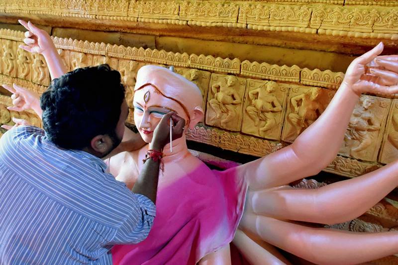 Mahalaya 2017, Mahalaya, Durga Puja, Navratri, when is Mahalaya 2017, when is Mahalaya, Mahalaya Amavasya, Shradh 2017, Significance of Mahalaya, Goddess Durga, Durga Puja calender, Pitra Visarjan 2017 Pita Paksha 2017 amavasya 2017 Durga Puja 2017 amavasya puja vidhi 2017