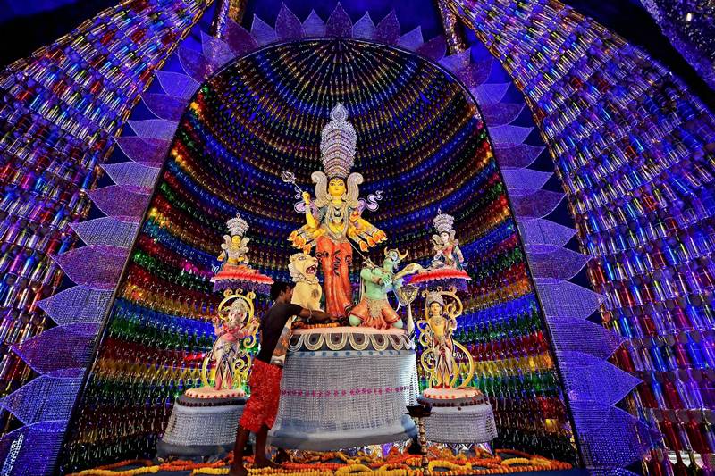 durga puja, durga puja 2017, durga puja in kolkata, kolkata durga puja, durga puja celebrations, puja pandal, delhi durga puja, delhi puja, durga puja pics, durga puja in india, latest news, kolkata news