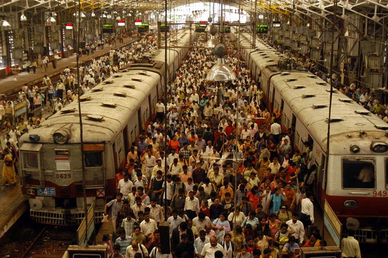 Mumbai‬, ‪Prabhadevi railway station‬‬, Elphinstone road station, Elphinstone road station stampede, Elphinstone stampede, Elphinstone railway station stampede, mumbai local, mumbai local train, mumbai local train images, mumbai local rush, mumbai local train rush