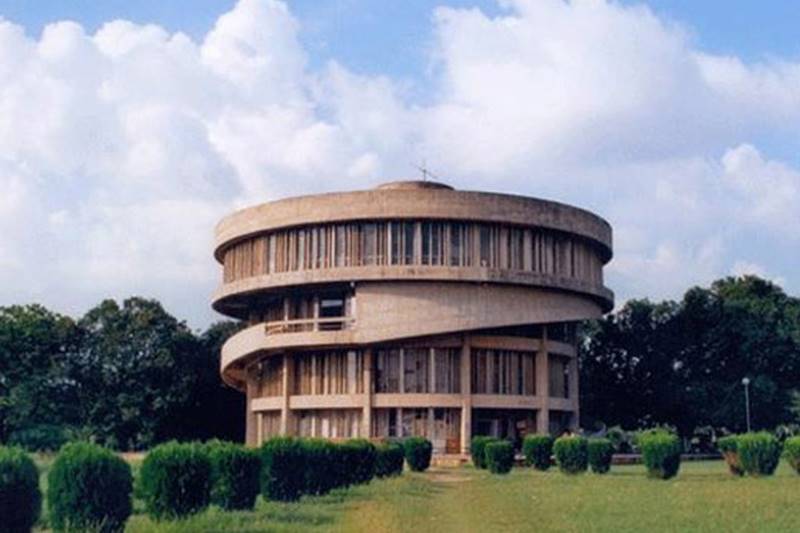 Indian Universities, top 10 Indian Universities, Indian Institute of Science, Indian Institute of Technology, IIT Bombay, IIT Delhi, Jadavpur University, Aligarh Muslim University, Birla Institute of Technology and Science, University of Calcutta, University of Delhi, Savitribai Phule Pune University, Sri Venkateswara University, Tezpur University, university news