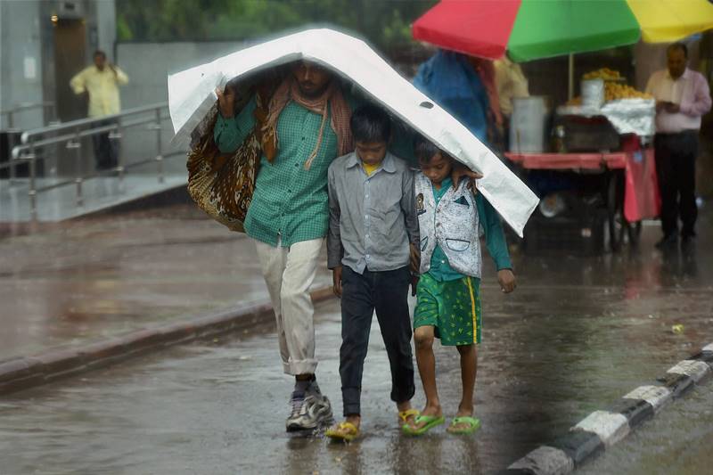 rains in delhi, delhi rain, heavy rain, heavy downpour, delhi monsoon, delhi, delhi latest news, delhi pics, delhi temperature, delhi cloudy