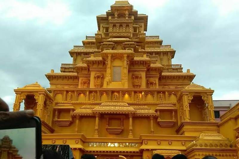 Durga Puja 2017, durga puja, kolkata durga puja, Kolkata, SreeBhumi Sporting Club Durga Pujo, Durga idol, SreeBhumi Sporting Club Durga Pujo pandal, bahubali themed durga puja, bahubali, mahishmati, durga puja festival, durga puja celebrations, durga pujo pics, durga puja pics, kolkata pics