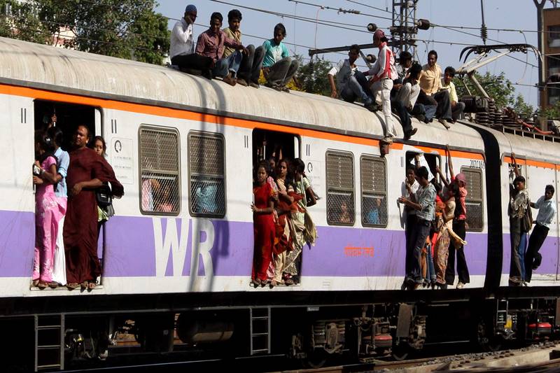 Mumbai‬, ‪Prabhadevi railway station‬‬, Elphinstone road station, Elphinstone road station stampede, Elphinstone stampede, Elphinstone railway station stampede, mumbai local, mumbai local train, mumbai local train images, mumbai local rush, mumbai local train rush