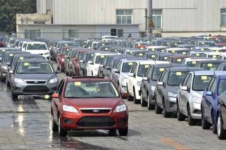 Auto launches, Auto launches in india, two-wheeler segment, auto manufacturers, Hero MotoCorp, TVS, scooters launches, automobile premium segment, Continental GT, Maruti’s Celerio, Baleno, Vitara Brezza and Ciaz, Hyundai’s Xcent and Creta, Renault’s Kwid, Mahindra’s market, Mahindra’s market share