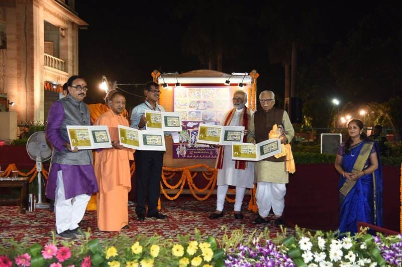 Narendra Modi Varanasi visit, Narendra Modi Varanasi visit news, Narendra Modi Varanasi visit, PM flags off Mahamana Express, PM MODI inaugurates projects worth over Rs 1000 cr. PM MODI visits Durga, Tulsi Manas temples
