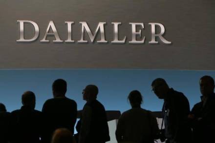 Daimler, Daimler AG, Uber, Daimler challenges Uber, ride-sharing shuttles, Daimler's challenge to Uber, Daimler-Uber, Daimler Uber, shuttles in London, London shuttles, Daimler in London, Daimler in London soon Daimler, Daimler AG, Uber, Daimler challenges Uber, ride-sharing shuttles, Daimler's challenge to Uber, Daimler-Uber, Daimler Uber, shuttles in London, London shuttles, Daimler in London, Daimler in London soon