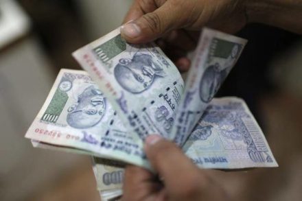Stock markets, foreign portfolio investors