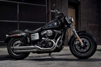  Dual front discs along with a single rear disc brake. 