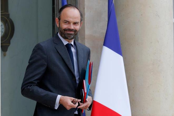 Édouard Philippe, L'Oreal, L'Oreal ownership, change L'Oreal ownership, world's biggest cosmetics firm, change in L'Oreal ownership