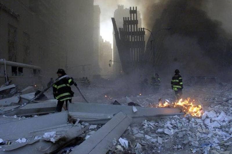 World Trade Center, World Trade Center attack, September 11 attack, Twin Towers attack, pentagon attack, 9/11, 9/11 pictures, World Trade Center attack pictures, powerful post attack pictures, United States, hijacked airplane, New York City, Pentagon building, north tower, south tower, September 11 2001, 9 11 attack, 9/11 attack, world news