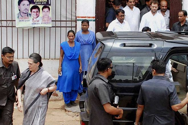 Sonia Gandhi security, Sonia Gandhi security commando, Sonia Gandhi SPG security, sonia gandhi commando, commando of sonia gandhi, congress chief, Janpath Marg, Rakesh Kumar, Delhi Police, Delhi Police over SPG commando, Police investigation, Special Protection Group, India news Sonia Gandhi security, Sonia Gandhi security commando, Sonia Gandhi SPG security, sonia gandhi commando, commando of sonia gandhi, congress chief, Janpath Marg, Rakesh Kumar, Delhi Police, Delhi Police over SPG commando, Police investigation, Special Protection Group, India news