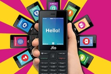 Jio Phone, Jio Phone delivery, Jio Phone delivery on Navratri, Reliance Jio Phones, Jio handset, handset of Jio, handset of Reliance Jio, Navratri festival, Reliance Retail, Reliance Industries, Reliance, Mukesh Ambani
