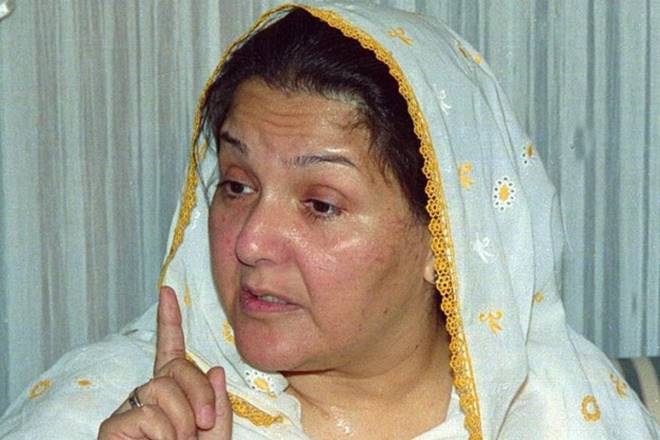 Kulsoom Nawaz, Nawaz Sharif, Nawaz Sharif's wife, cancer surgery, throat cancer surgery, successful throat cancer surgery, Kulsoom undergoes successful throat cancer surgery Kulsoom Nawaz, Nawaz Sharif, Nawaz Sharif's wife, cancer surgery, throat cancer surgery, successful throat cancer surgery, Kulsoom undergoes successful throat cancer surgery