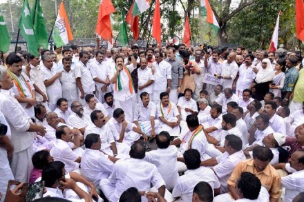 Opposition rally in October, Petrol, diesel price hikes, farmers crisis, Opposition rally, Opposition protest, Sharad Yadav, JDU, Congress, Sanjha Virasat Bachao, Opposition on BJP, Opposition on government, Sonia Gandhi, Narendra Modi government, Janata Dal United, Hardik Patel, Sonia Gandhi Opposition rally in October, Petrol, diesel price hikes, farmers crisis, Opposition rally, Opposition protest, Sharad Yadav, JDU, Congress, Sanjha Virasat Bachao, Opposition on BJP, Opposition on government, Sonia Gandhi, Narendra Modi government, Janata Dal United, Hardik Patel, Sonia Gandhi