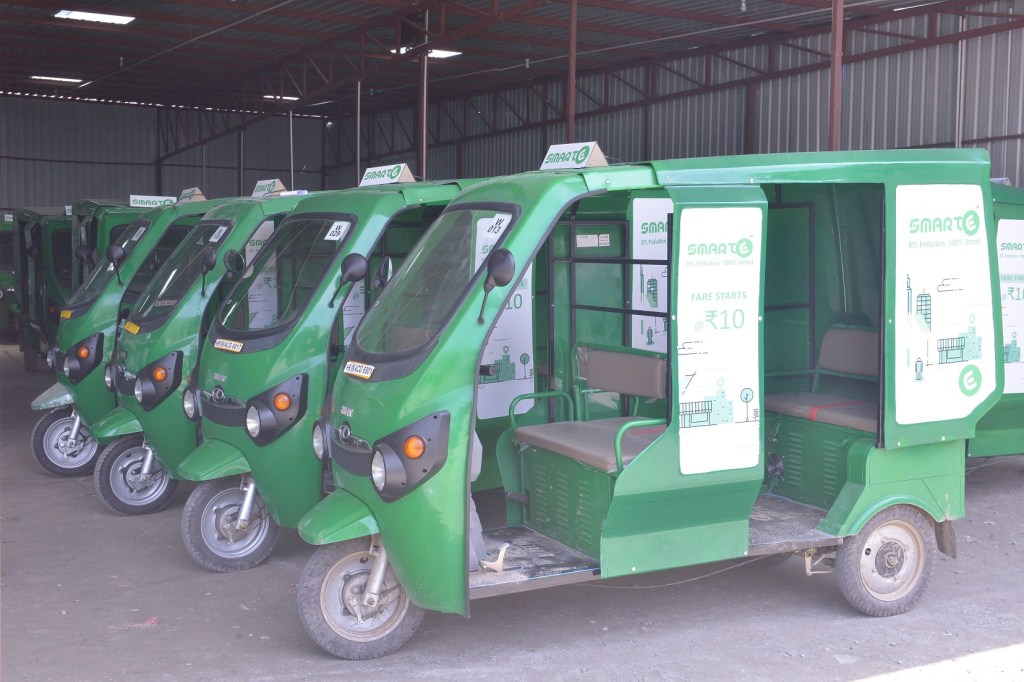 Metro stations in Gurgaon & Faridabad gets 1000 electric rickshaws, improves last mile connectivity