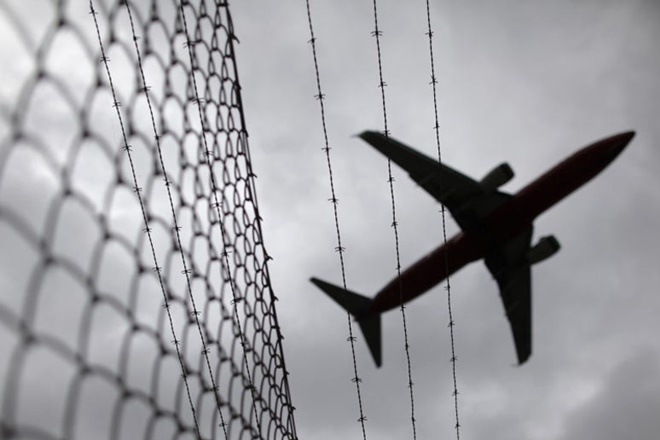 festive season, travelling abroad, forex card, prepaid card, 5 things to know about forex cards, credit card, debit card, carry foreign currency festive season, travelling abroad, forex card, prepaid card, 5 things to know about forex cards, credit card, debit card, carry foreign currency