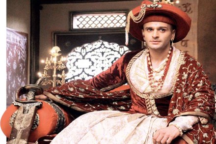 Indian GEC space, Balika Vadhu, Diya Aur Baati Hum, Mahabharata, Laut Aao Trisha, Sahara One, SAB TV, zee tv, Euro RSCG, Des Main Nikla Hoga Chand, small screen