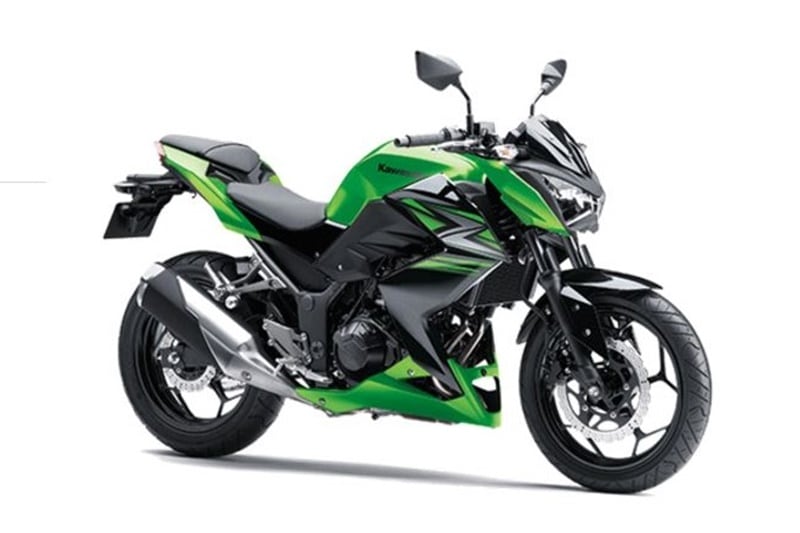 Kawasaki Z250: Kawasaki's entry level streetfighter, the Z250, is powered by a 249cc twin-cylinder liquid-cooled engine that makes 31.3 bhp @ 11,000 rpm and 21 Nm of torque @ 10,000 rpm, paired to six-speed transmission. The frame and the engine of the Z250 is the same as its sport cousin, the Ninja 250R which is now discontinued. It is priced at Rs 3.42 lakh (ex-showroom).