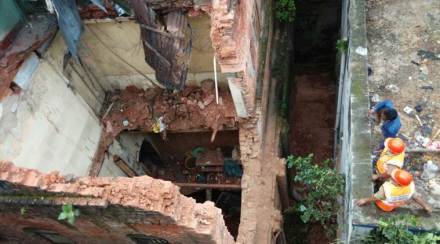 kolkata building collpase, kolkata building, Burrabazar buiding collapse, burrabazar, Burrabazar buiding, building collapse in Burrabazar, west bengal building collapse,