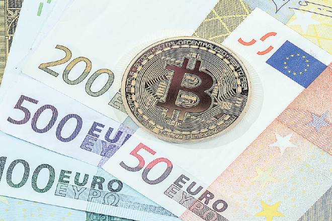 cashless, Bitcoin, blockchain ,cyber