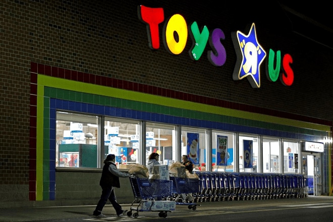 Is online revolution responsible for Toys ‘R’ Us running out of battery? Not entirely
