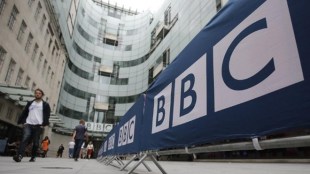 Hong Kong, British Colony, Chinese control, BBC World Service, Airwaves, BBC World Service radio channel