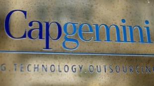 World Wealth Report, World Wealth Report 2017, Capgemini, US dollars, Globe