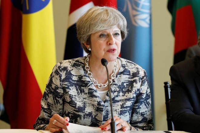 France, Italy, United Kingdom, social media, Theresa May, Emmanuel Macron, Paolo Gentiloni