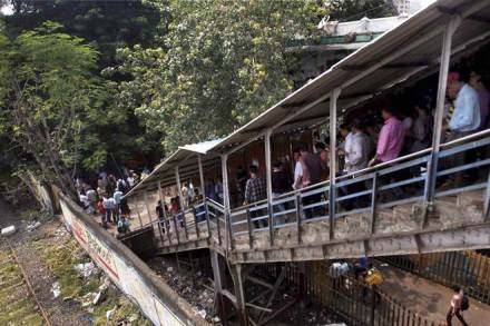 mumbai stampede, tender for foot over bridge, tender after tragedy, reaction over stampede