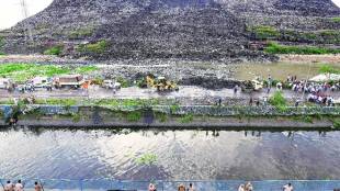 garbage, garbage problem, garbage disposal india, startup india, startups in india, Pastiwala.com, extracarbon, kabadiwala, ghazipur landfill collapse