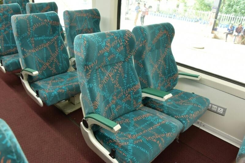 vistadome train india, glass ceiling coach