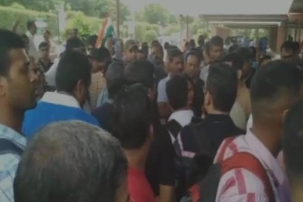 Jaypee Infrastructure group, insolvent developers, developer declared insolvent in NCR, homebuyers unaware of their rights, Magicbricks Consumer Choice Poll