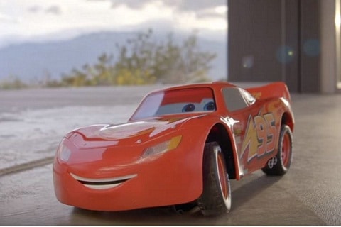 Watch video: This Cars 3 Lightning McQueen toy drifts, has suspension, active eyes and mouth