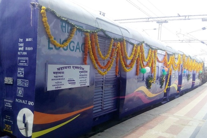 Vadodara Varanasi Mahamana Express, Mahamana Express Vadodara to Varanasi, Mahamana Express Train