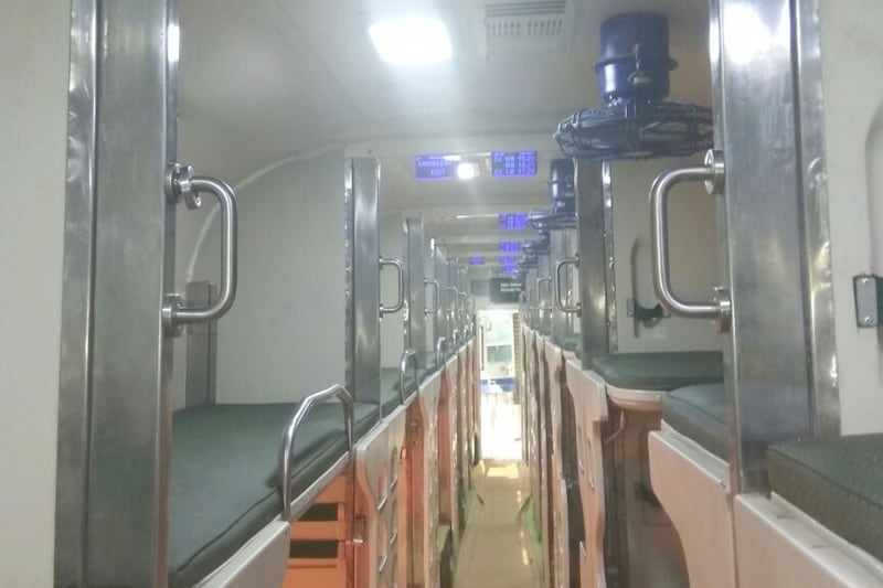 Mahamana Express, Mahamana Express AC-3 tier, Mahamana Express AC 3-tier coaches, Vadodara Varanasi Mahamana Express