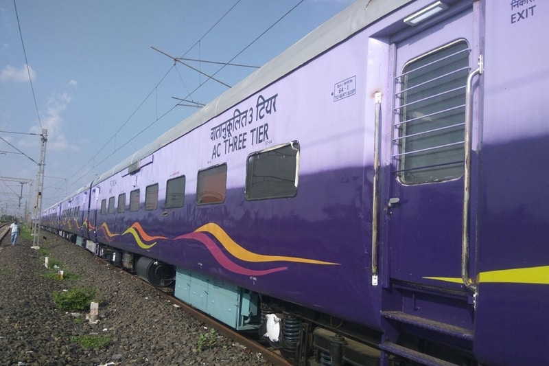 Mahamana Express, Mahamana Express AC-3 tier, Mahamana Express AC 3-tier coaches, Vadodara Varanasi Mahamana Express