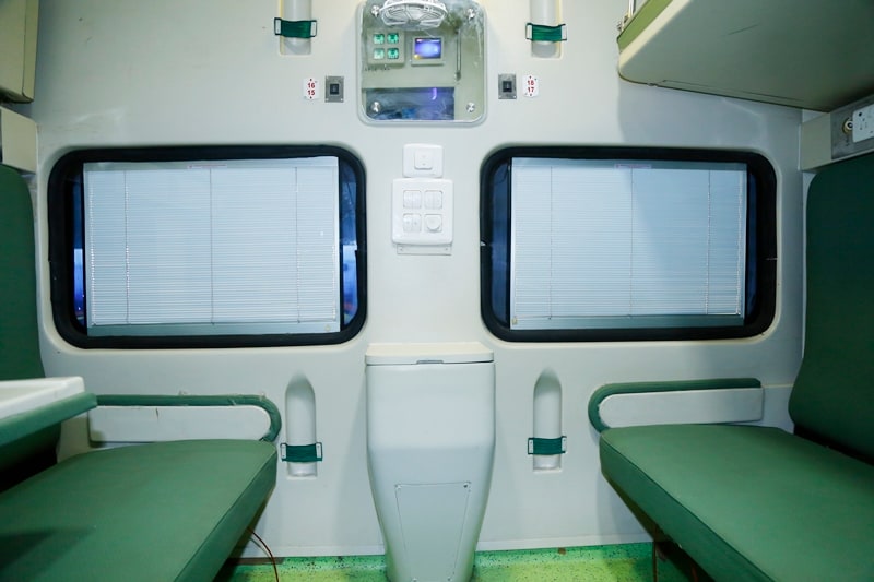Vadodara Varanasi Mahamana Express, Mahamana Express Vadodara to Varanasi, Mahamana Express Train