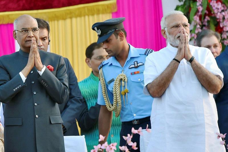 Modi dussehra image, modi dussehra picture, dussehra pictures pm narendra modi, modi dussehra celebrations, dussehra celebrations pm narendra modi, president ram nath kovind, venkaiah naidu