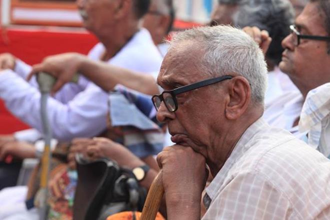 introduction of Payment of Gratuity (Amendment) Bill 2017 approved, revise gratuity ceiling of private employees, Union Cabinet, Narendra Modi